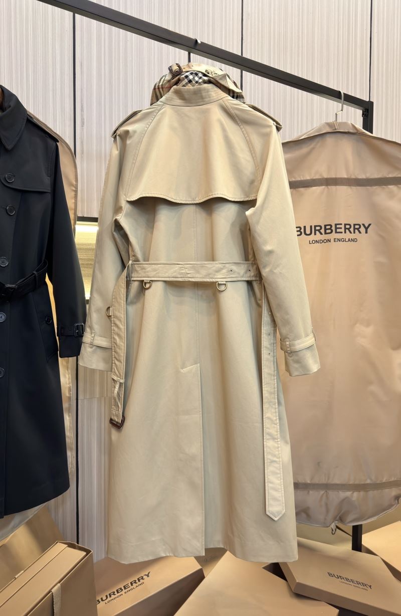 Burberry Outwear